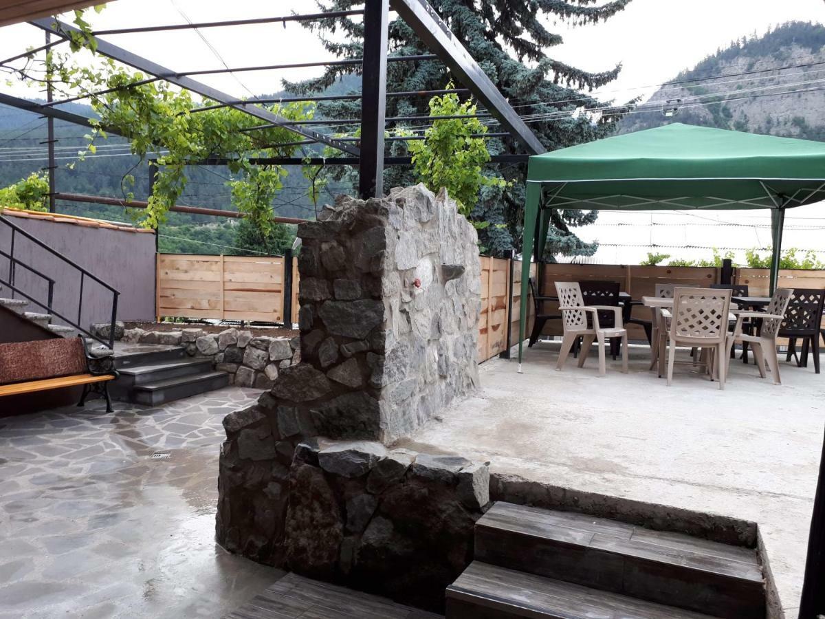 House Lia Hotel Borjomi Exterior photo